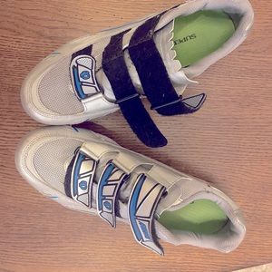 IQ cycling shoes - no defects